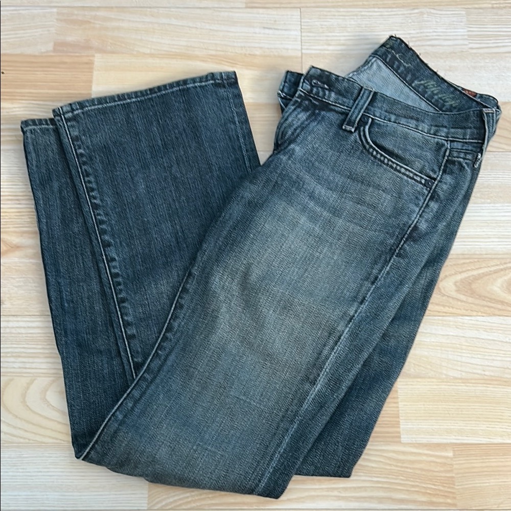 Blue Straight-Leg Jeans with Vintage Wash